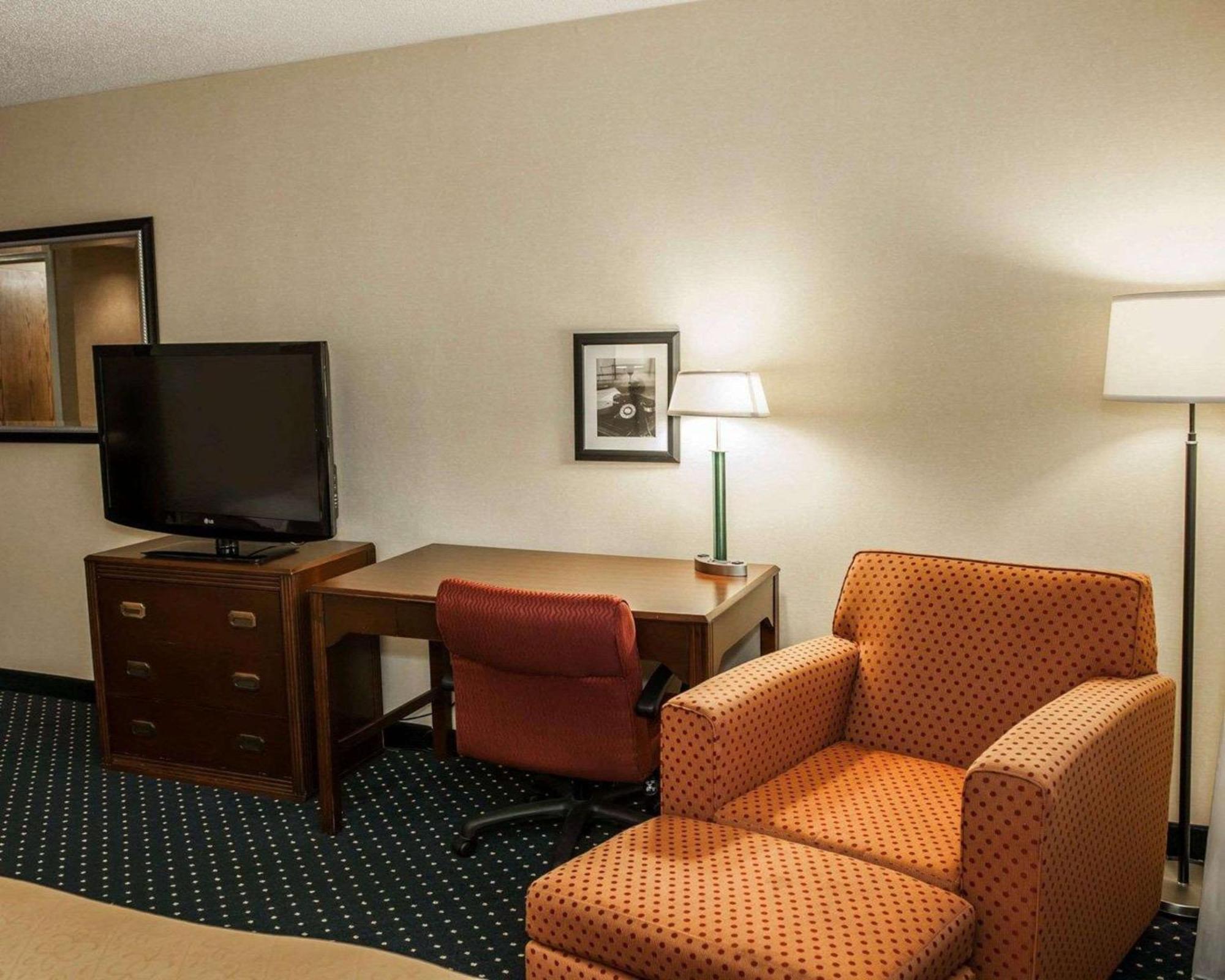 Quality Inn & Suites Goshen Zewnętrze zdjęcie